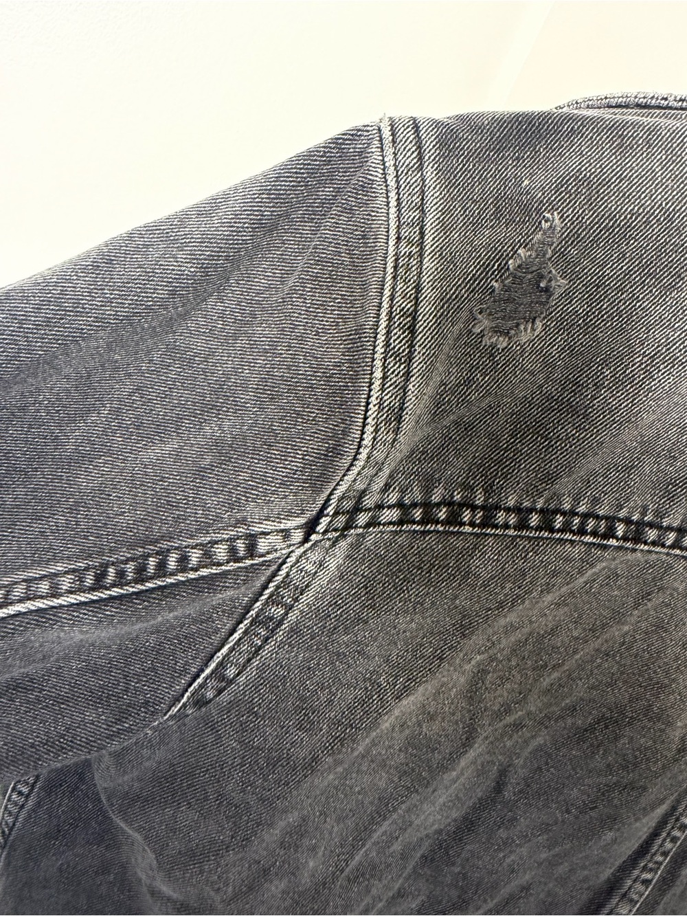Free People Moonchild denim shirt jacket moon dust grey Distressed medium - Picture 6 of 10